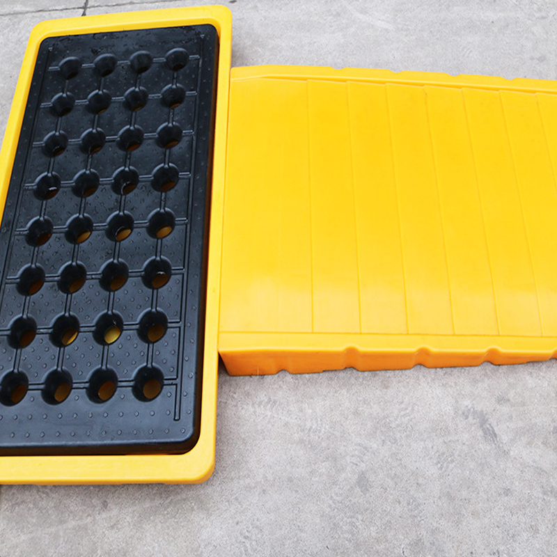 Plastic Ramp for Spill Containment Workstation